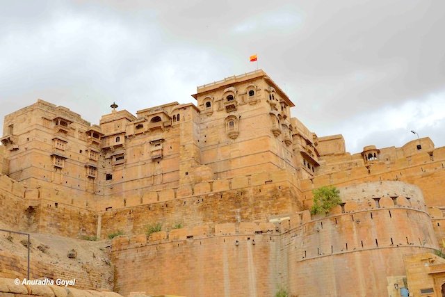 Heritage Haveli Tours in Rajasthan with Fort and Palaces Tours in Rajasthan
